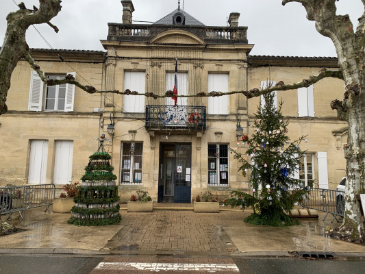 USTOM_DEPOTS SAUAVGES.JPG
